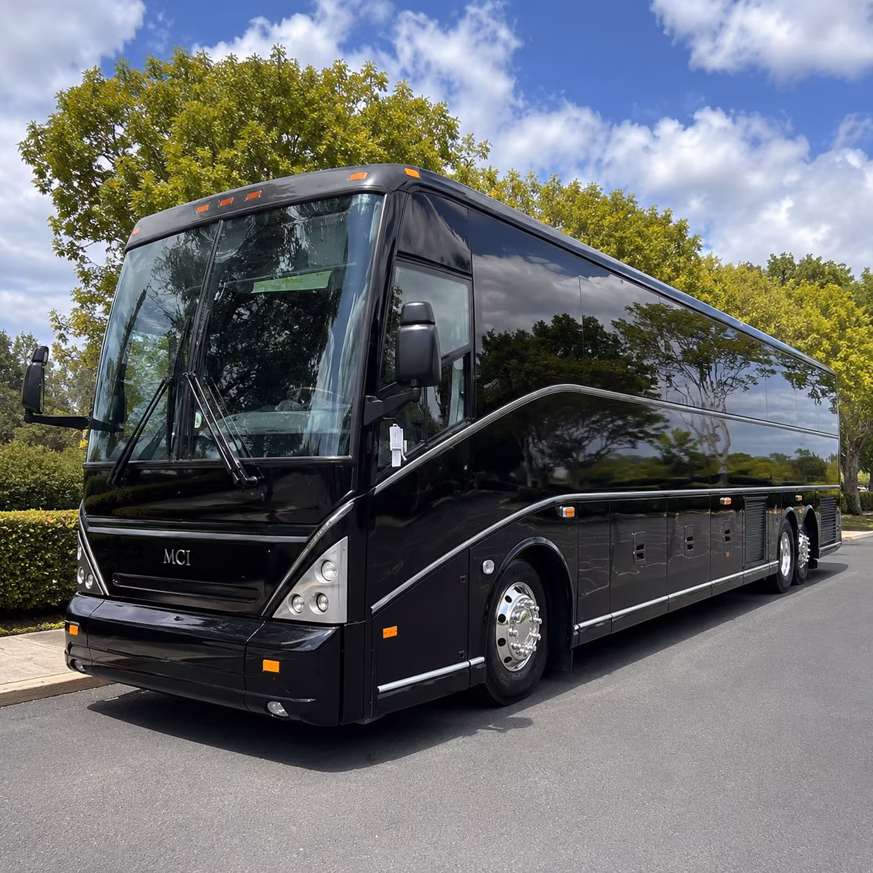 shuttle buses between compton carson long beach hotel corridors